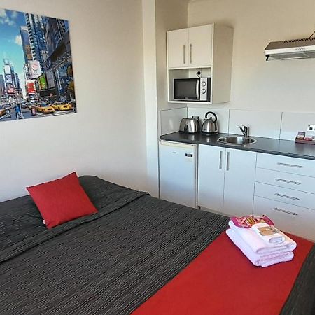 The Hibernian Studio Apartments - 4 Latter Street 提马鲁 外观 照片